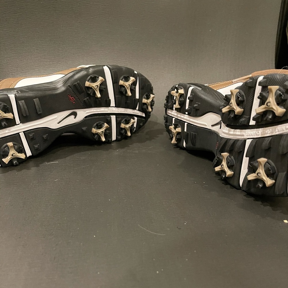 Nike Air Golf TractionContact Power Channel 9.5 Gem